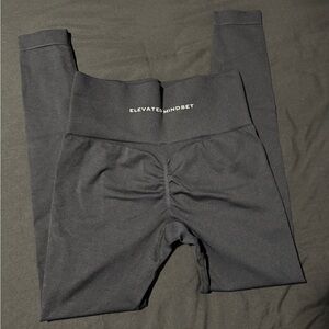 Elevated Mindset Leggings - Size S
